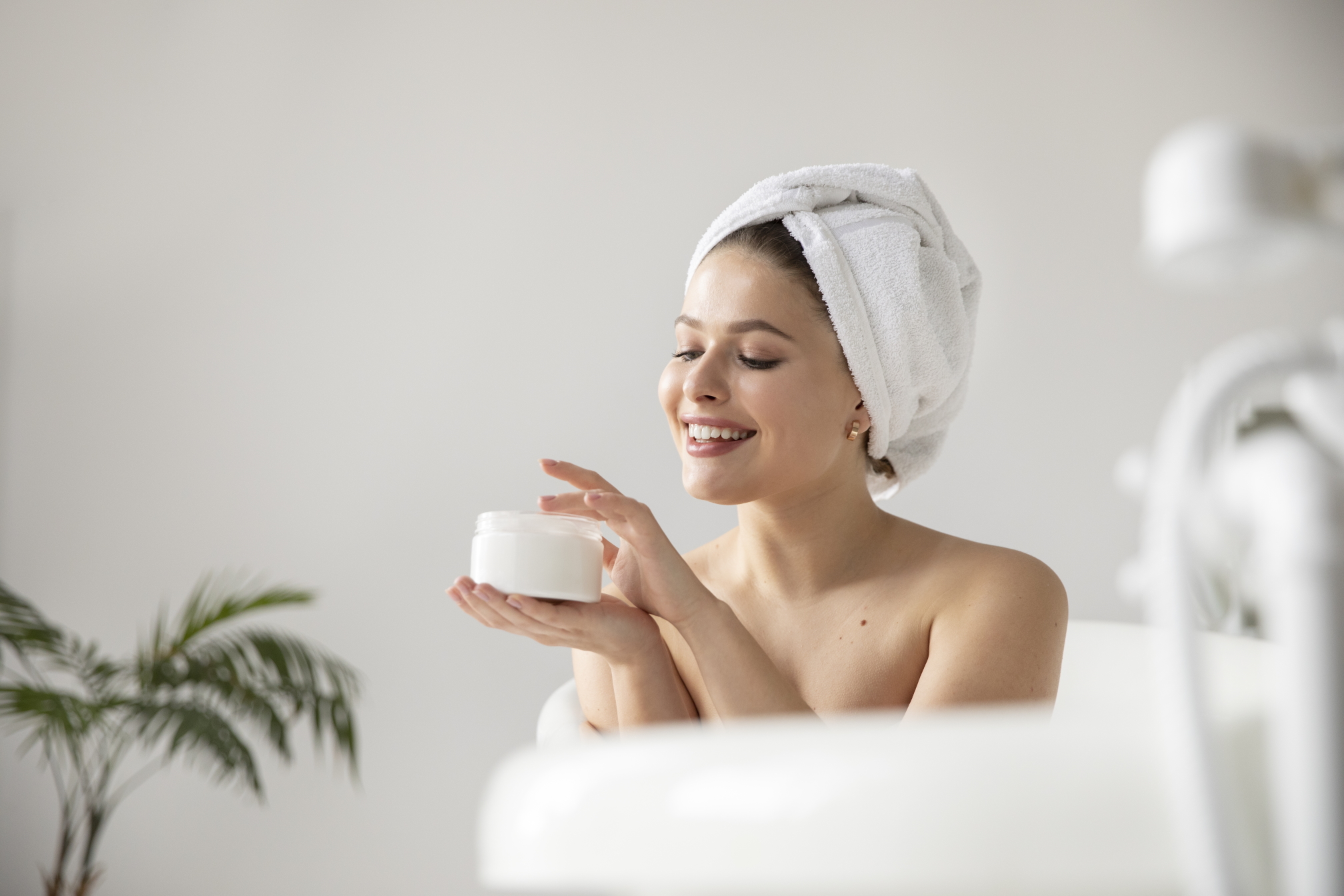 woman-doing-her-selfcare-ritual